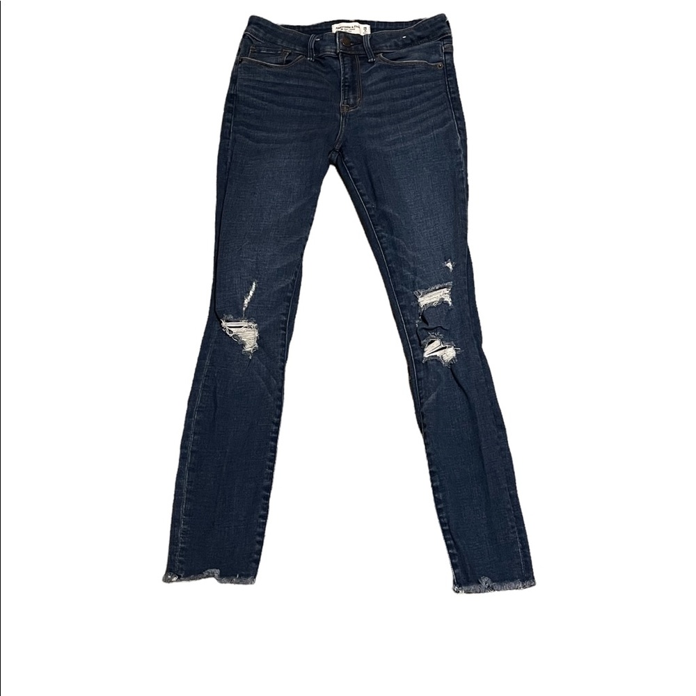 Abercrombie &fitch size 2s